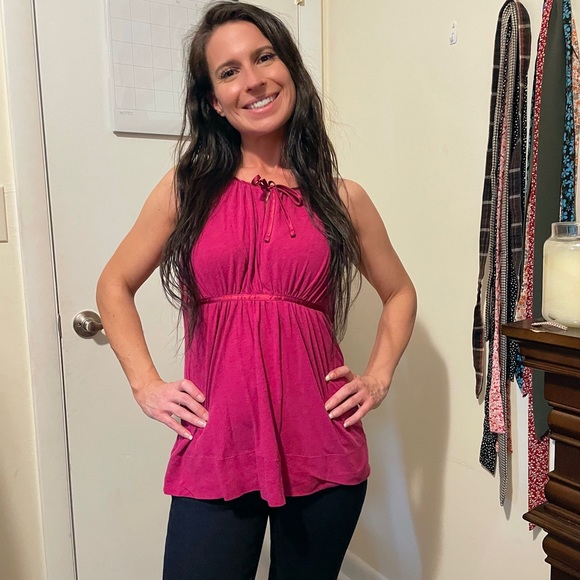 3/$15💛 Maroon American Eagle flowy tank 🌷 - Picture 3 of 6